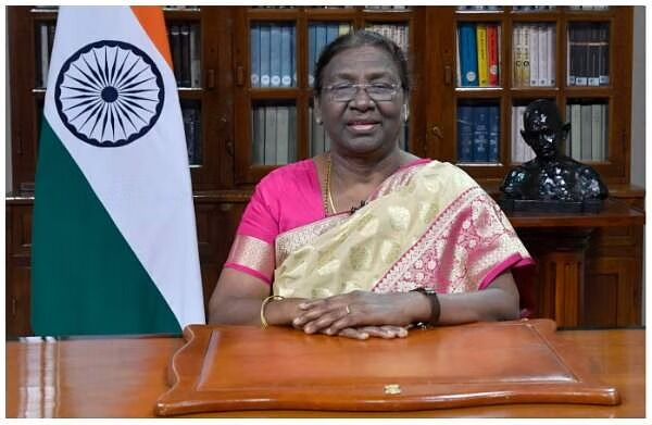 വെല്ലുവിളികളെ നമ്മള് അതിജീവിച്ചു; ജനാധിപത്യത്തിന്റെ ശക്തി തെളിയിച്ചു: രാഷ്ട്രപതിയുടെ സ്വാതന്ത്ര്യ ദിനാശംസ വെല്ലുവിളികളെ നമ്മള് അതിജീവിച്ചു; ജനാധിപത്യത്തിന്റെ ശക്തി തെളിയിച്ചു: രാഷ്ട്രപതിയുടെ സ്വാതന്ത്ര്യ ദിനാശംസ