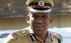 เดฐเดพเดทเตเดเตเดฐเดชเดคเดฟเดฏเตเดเต เดชเตเดฒเดฟเดธเต เดฎเตเดกเดฒเตโ เดชเตเดฐเดเตเดฏเดพเดชเดฟเดเตเดเต; เดเตเดฐเดณเดคเตเดคเดฟเดฒเตโเดจเดฟเดจเตเดจเต 12 เดชเตเดฐเตโ เดฐเดพเดทเตเดเตเดฐเดชเดคเดฟเดฏเตเดเต เดชเตเดฒเดฟเดธเต เดฎเตเดกเดฒเตโ เดชเตเดฐเดเตเดฏเดพเดชเดฟเดเตเดเต; เดเตเดฐเดณเดคเตเดคเดฟเดฒเตโเดจเดฟเดจเตเดจเต 12 เดชเตเดฐเตโ