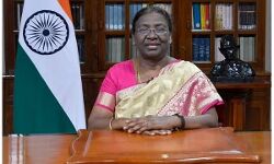 വെല്ലുവിളികളെ നമ്മള്‍ അതിജീവിച്ചു; ജനാധിപത്യത്തിന്റെ ശക്തി തെളിയിച്ചു: രാഷ്ട്രപതിയുടെ സ്വാതന്ത്ര്യ ദിനാശംസ