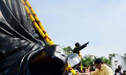 നിയമസഭാ മന്ദിരത്തിൽ സ്വാതന്ത്ര്യദിനം ആഘോഷിച്ചു