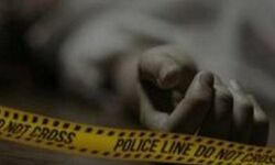 ദേശീയപതാക ഉയര്ത്തി മിനിറ്റുകള്ക്കകം തെലങ്കാനയില് ടിആര്എസ് നേതാവിനെ വെട്ടിക്കൊന്നു ദേശീയപതാക ഉയര്ത്തി മിനിറ്റുകള്ക്കകം തെലങ്കാനയില് ടിആര്എസ് നേതാവിനെ വെട്ടിക്കൊന്നു