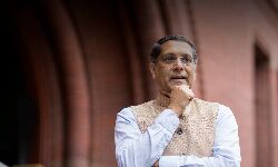 ഒരാള് സൗജന്യമായി കാണുന്നത് മറ്റൊരാള്ക്ക് അനിവാര്യമായ ആവശ്യം: മുന് സാമ്പത്തിക ഉപദേഷ്ടാവ് ഒരാള് സൗജന്യമായി കാണുന്നത് മറ്റൊരാള്ക്ക് അനിവാര്യമായ ആവശ്യം: മുന് സാമ്പത്തിക ഉപദേഷ്ടാവ്