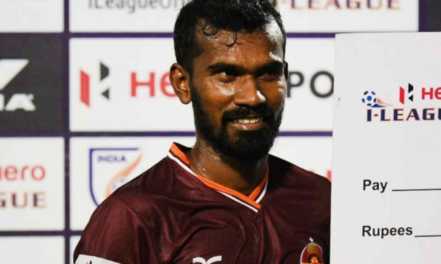 മലയാളി താരം ജിതിന് നോര്ത്ത് ഈസ്റ്റിനൊപ്പം മലയാളി താരം ജിതിന് നോര്ത്ത് ഈസ്റ്റിനൊപ്പം