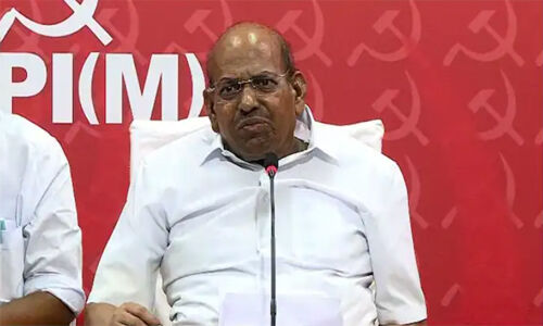 ജനകീയ സര്ക്കാരിനെ ശ്വാസംമുട്ടിക്കുന്നു; ഗവര്ണര് മോദി സര്ക്കാരിന്റെ ചട്ടുകമായി മാറിയെന്നും കോടിയേരി ജനകീയ സര്ക്കാരിനെ ശ്വാസംമുട്ടിക്കുന്നു; ഗവര്ണര് മോദി സര്ക്കാരിന്റെ ചട്ടുകമായി മാറിയെന്നും കോടിയേരി