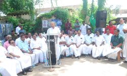 താനൂര്‍ റെയില്‍വേ ഗെയിറ്റ് തുറക്കണമെന്നാവശ്യപ്പെട്ട് മുസ്‌ലിം ലീഗ് സമരസംഗമം