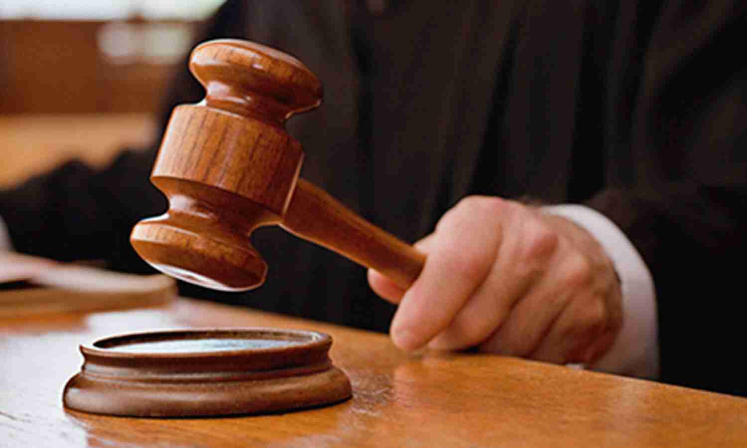 മയക്കുമരുന്ന് കടത്ത്: വിമാനത്താവളത്തില് പിടിയിലായ നാല് പ്രവാസികള്ക്ക് ജയില്ശിക്ഷയും പിഴയും മയക്കുമരുന്ന് കടത്ത്: വിമാനത്താവളത്തില് പിടിയിലായ നാല് പ്രവാസികള്ക്ക് ജയില്ശിക്ഷയും പിഴയും
