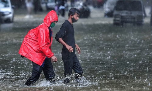 മഴ: ഒമ്പത് ജില്ലകളില് ഇന്ന് യെല്ലോ അലര്ട്ട്; മത്സ്യബന്ധനത്തിന് വിലക്ക് മഴ: ഒമ്പത് ജില്ലകളില് ഇന്ന് യെല്ലോ അലര്ട്ട്; മത്സ്യബന്ധനത്തിന് വിലക്ക്