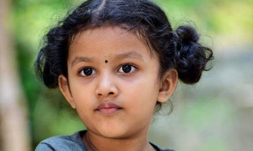 കൊളവയലില് കാറുകള് കൂട്ടിയിടിച്ച് നാലു വയസുകാരിക്ക് ദാരുണാന്ത്യം കൊളവയലില് കാറുകള് കൂട്ടിയിടിച്ച് നാലു വയസുകാരിക്ക് ദാരുണാന്ത്യം