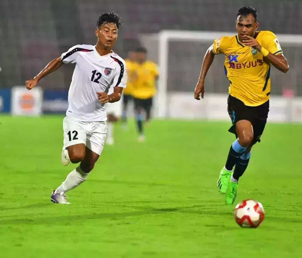 ഡ്യുറന്റ് കപ്പില് ബ്ലാസ്റ്റേഴ്സിന് ആദ്യ ജയം; മൊഹമ്മദന് ക്വാര്ട്ടറില് ഡ്യുറന്റ് കപ്പില് ബ്ലാസ്റ്റേഴ്സിന് ആദ്യ ജയം; മൊഹമ്മദന് ക്വാര്ട്ടറില്