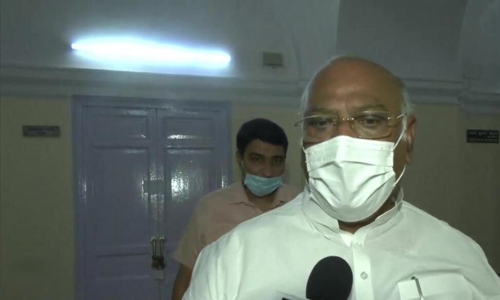 രാഹുലിന് മാത്രമേ കോണ്‍ഗ്രസ്സിനെ നയിക്കാനാവൂ; മല്ലികാര്‍ജുന്‍ ഖാര്‍ഗെ