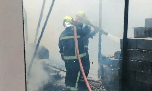 ഒമാനില് കാരവാനില് തീപിടിത്തം ഒമാനില് കാരവാനില് തീപിടിത്തം
