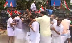 ഫര്‍സീന്‍ മജീദിനെതിരേ കാപ്പ ചുമത്താന്‍ നീക്കം; കണ്ണൂരില്‍ യൂത്ത് കോണ്‍ഗ്രസ് പ്രതിഷേധത്തില്‍ സംഘര്‍ഷം