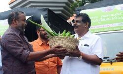 ഓണത്തിന് സഞ്ചരിക്കുന്ന സ്പെഷ്യൽ മൊബൈൽ സ്റ്റോറുകളുമായി ഹോർട്ടികോർപ്പ് ഓണത്തിന് സഞ്ചരിക്കുന്ന സ്പെഷ്യൽ മൊബൈൽ സ്റ്റോറുകളുമായി ഹോർട്ടികോർപ്പ്