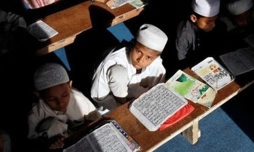 അസമിന് പിന്നാലെ മദ്റസകള് പൊളിക്കാനൊരുങ്ങി യുപി സര്ക്കാര് അസമിന് പിന്നാലെ മദ്റസകള് പൊളിക്കാനൊരുങ്ങി യുപി സര്ക്കാര്