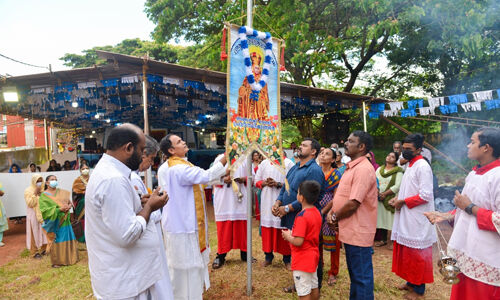 ആയിക്കര ദൈവാലയ തിരുനാളിന് കൊടിയേറി