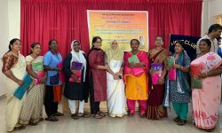 ഹരിത കര്‍മ്മ സേന, ആരോഗ്യ വിഭാഗം പ്രവര്‍ത്തകര്‍ക്ക് ഓണക്കോടിയും ഓണസദ്യയും നല്‍കി