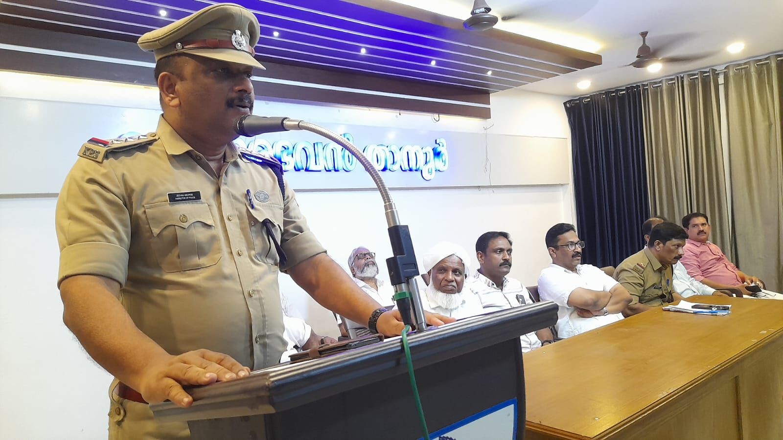 ലഹരിക്കെതിരെ ജനകീയ കൂട്ടായ്മ രൂപീകരിച്ചു ലഹരിക്കെതിരെ ജനകീയ കൂട്ടായ്മ രൂപീകരിച്ചു