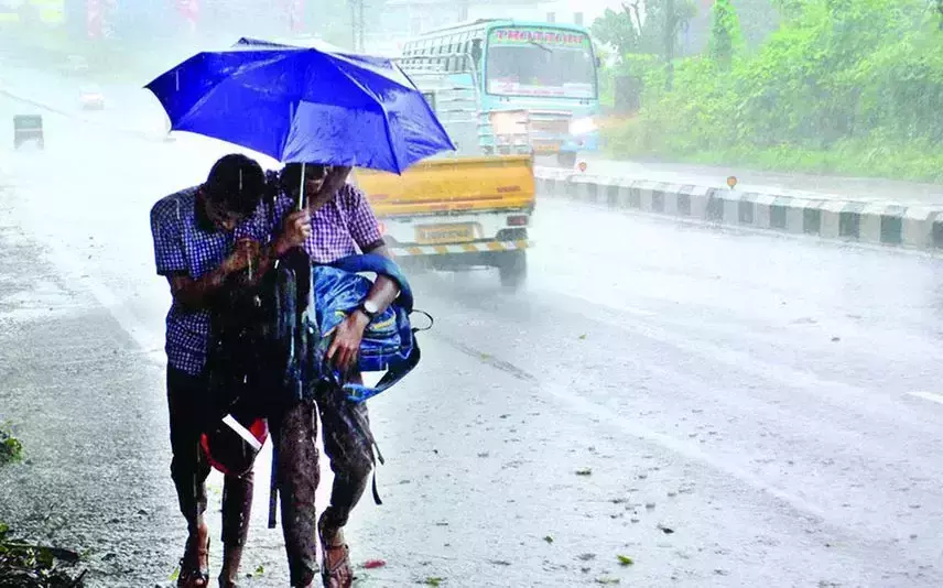 സംസ്ഥാനത്ത് ഇന്ന് അതിതീവ്ര മഴ, നാല് ജില്ലകളില്‍ റെഡ് അലര്‍ട്ട്, മൂന്നിടങ്ങളില്‍ ഓറഞ്ച്