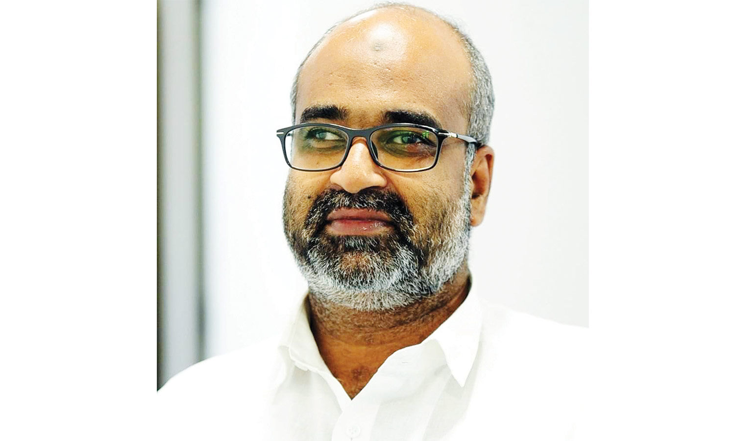 കൈയേറ്റങ്ങള് നാട് വാഴുന്നു കൈയേറ്റങ്ങള് നാട് വാഴുന്നു