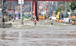 മഴ കനത്തു: ബെംഗളൂരുവില്‍ വ്യാപകമായ വെള്ളക്കെട്ട്