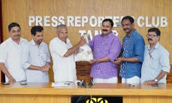 താനൂര്‍ പ്രസ് റിപോര്‍ട്ടേഴ്‌സ് ക്ലബ്ബിന്റെ ഓണാഘോഷം; ഓണകിറ്റും മൊമന്റോയും വിതരണം ചെയ്തു