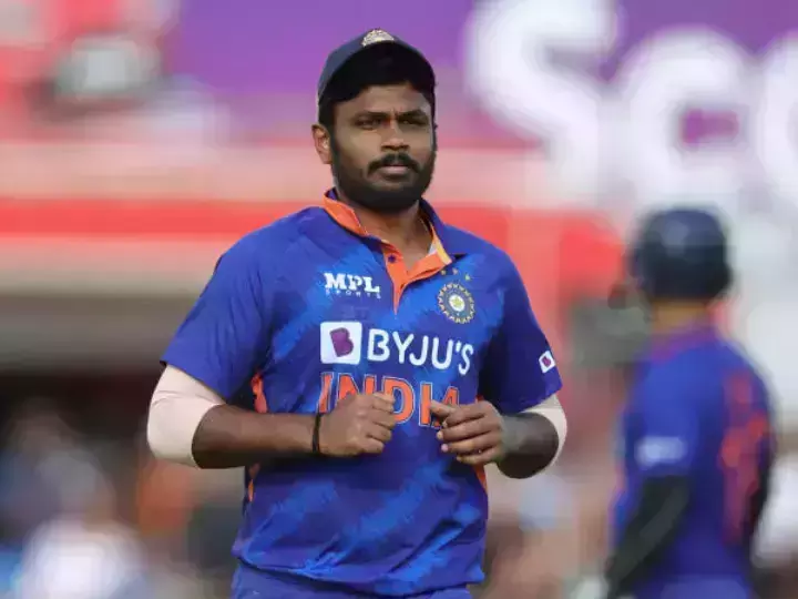 ലോകകപ്പ് സ്‌ക്വാഡ്; സഞ്ജുവിനെയും ഷമിയെയും തഴഞ്ഞതിന് ട്വിറ്ററില്‍ ആരാധക രോഷം