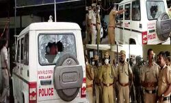 കൊല്ലം കോടതിയില്‍ പോലിസും അഭിഭാഷകരും ഏറ്റുമുട്ടി;പോലിസുകാരന് പരിക്ക്