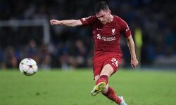 ചാംപ്യന്‍സ് ലീഗ്; നപ്പോളിയോട് തോറ്റ ലിവര്‍പൂളിനെ അയാക്‌സും മറികടക്കുമോ?