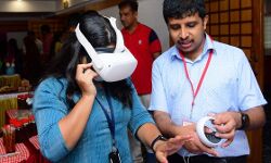 റൈഡറെ ഉറക്കത്തിൽ നിന്നുണർത്തുന്ന ഹെൽമറ്റ്, പ്ലാസ്റ്റിക്കിൽ നിന്ന് ഇന്ധനം – ശ്രദ്ധേയമായി യുവ ബൂട്ട് എക്സ്പോ റൈഡറെ ഉറക്കത്തിൽ നിന്നുണർത്തുന്ന ഹെൽമറ്റ്, പ്ലാസ്റ്റിക്കിൽ നിന്ന് ഇന്ധനം – ശ്രദ്ധേയമായി യുവ ബൂട്ട് എക്സ്പോ