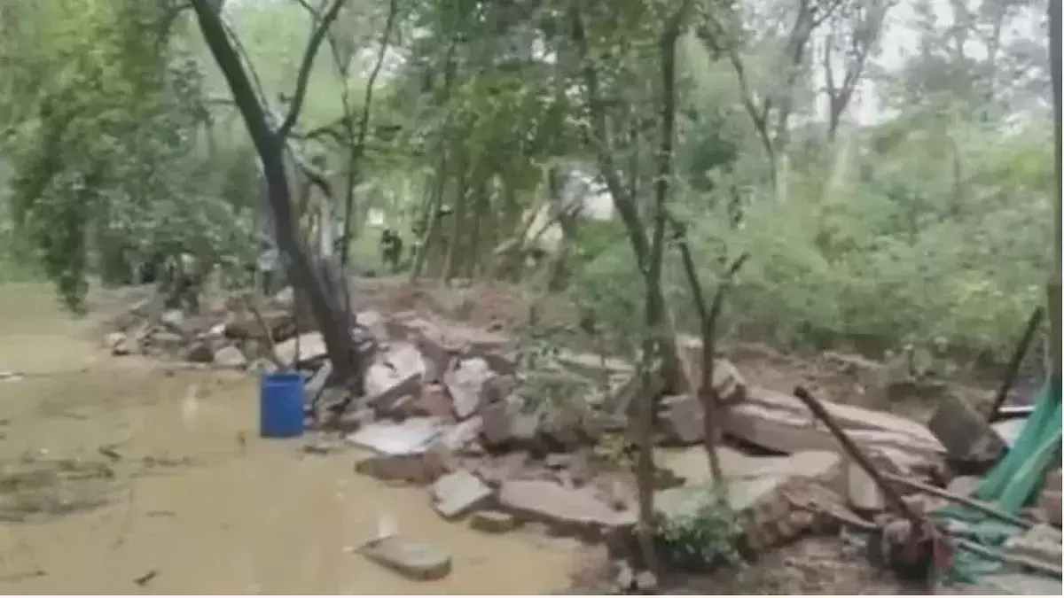 ലഖ്‌നോവില്‍ മതില്‍ ഇടിഞ്ഞുവീണ് ഒമ്പത് പേര്‍ മരിച്ചു