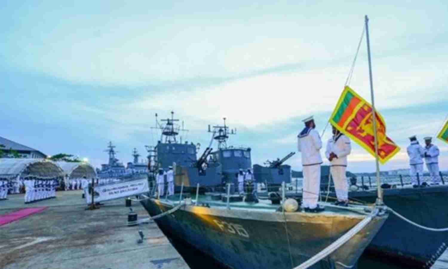 തമിഴ്നാട്ടിലെ എട്ട് മല്സ്യത്തൊഴിലാളികള് ശ്രീലങ്കയില് പിടിയില് തമിഴ്നാട്ടിലെ എട്ട് മല്സ്യത്തൊഴിലാളികള് ശ്രീലങ്കയില് പിടിയില്