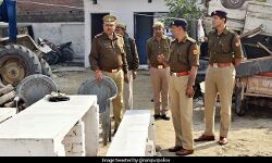 യുപിയില്‍ അധ്യാപകനും വിദ്യാര്‍ത്ഥിനിയും തൂങ്ങിമരിച്ച നിലയില്‍