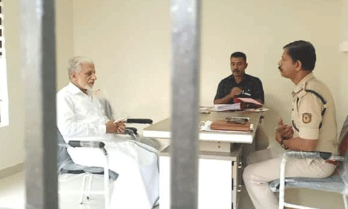 മട്ടന്നൂര് ജുമാ മസ്ജിദ് നിര്മ്മാണത്തില് അഴിമതി: ലീഗ്-കോണ്ഗ്രസ് നേതാക്കളെ ചോദ്യം ചെയ്യുന്നു മട്ടന്നൂര് ജുമാ മസ്ജിദ് നിര്മ്മാണത്തില് അഴിമതി: ലീഗ്-കോണ്ഗ്രസ് നേതാക്കളെ ചോദ്യം ചെയ്യുന്നു