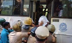പ്രൊവിഡന്‍സ് സ്‌കൂളിലെ ഹിജാബ് വിലക്കിനെതിരായ എസ്‌ഐഒ, ജിഐഒ മാര്‍ച്ചില്‍ പോലിസ് അതിക്രമം