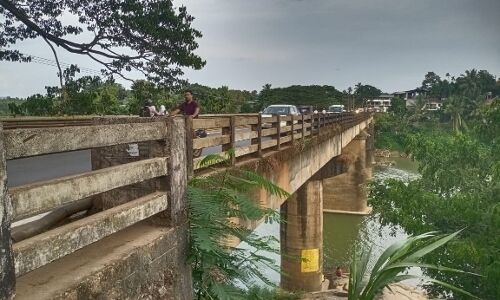 ചാലിയാറില്‍ പാലത്തിന് വീതി കുറവ്; മറ്റൊരു പാലം നിര്‍മ്മിക്കണമെന്ന ആവശ്യമുമായി അരീക്കോട് മേഖല റോഡ് സുരക്ഷാ സമിതി