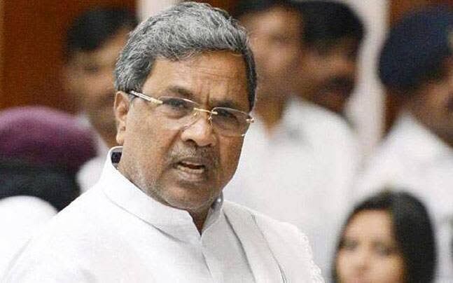 ബിജെപിക്കുവേണ്ടി കോണ്ഗ്രസ്സിനെ ബുദ്ധിമുട്ടിക്കുന്ന പോലിസുകാരെ പാഠംപഠിപ്പിക്കുമെന്ന് സിദ്ധരാമയ്യ ബിജെപിക്കുവേണ്ടി കോണ്ഗ്രസ്സിനെ ബുദ്ധിമുട്ടിക്കുന്ന പോലിസുകാരെ പാഠംപഠിപ്പിക്കുമെന്ന് സിദ്ധരാമയ്യ