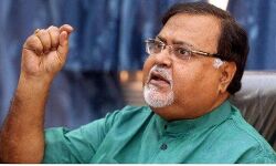 ബംഗാള്‍ അധ്യാപക നിയമന അഴിമതി: സിബിഐ കുറ്റപത്രത്തില്‍ പാര്‍ത്ഥ ചാറ്റര്‍ജിയും
