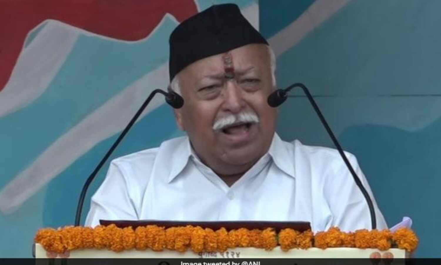 ജനസംഖ്യാവിതരണത്തിലെ അസന്തുലിതാവസ്ഥ അവഗണിക്കാവില്ല; ജനസംഖ്യാനിയന്ത്രണത്തിന് ആഹ്വാനം ചെയ്ത് ആര്എസ്എസ് മേധാവി ജനസംഖ്യാവിതരണത്തിലെ അസന്തുലിതാവസ്ഥ അവഗണിക്കാവില്ല; ജനസംഖ്യാനിയന്ത്രണത്തിന് ആഹ്വാനം ചെയ്ത് ആര്എസ്എസ് മേധാവി
