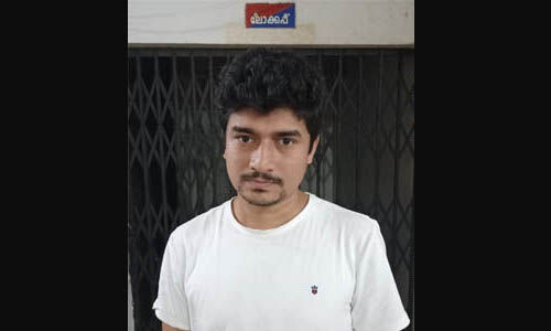 ബാങ്ക് നിക്ഷേപകരെ കബളിപ്പിച്ച് 17 കോടിയുടെ തട്ടിപ്പ്; സ്വകാര്യ ബാങ്ക് അസിസ്റ്റന്റ് മാനേജര് അറസ്റ്റില് ബാങ്ക് നിക്ഷേപകരെ കബളിപ്പിച്ച് 17 കോടിയുടെ തട്ടിപ്പ്; സ്വകാര്യ ബാങ്ക് അസിസ്റ്റന്റ് മാനേജര് അറസ്റ്റില്