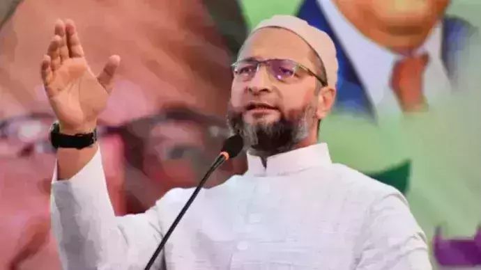ടിപ്പുവിന്റെ പൈതൃകം മായിച്ച് കളയാനാവില്ല; തീവണ്ടിയുടെ പേരുമാറ്റത്തില് ബിജെപിയെ കടന്നാക്രമിച്ച് അസദുദ്ദീന് ഉവൈസി ടിപ്പുവിന്റെ പൈതൃകം മായിച്ച് കളയാനാവില്ല; തീവണ്ടിയുടെ പേരുമാറ്റത്തില് ബിജെപിയെ കടന്നാക്രമിച്ച് അസദുദ്ദീന് ഉവൈസി