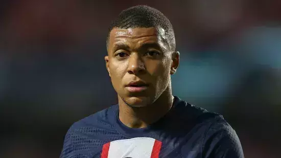 ചതിച്ച എംബാപ്പെയെ റയലിന് തല്ക്കാലം വേണ്ട ചതിച്ച എംബാപ്പെയെ റയലിന് തല്ക്കാലം വേണ്ട