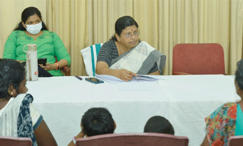 സ്ത്രീ സുരക്ഷ: ജാഗ്രത സമിതികള് കാര്യക്ഷമമാക്കും: സംസ്ഥാന വനിത കമ്മീഷന് അധ്യക്ഷ സ്ത്രീ സുരക്ഷ: ജാഗ്രത സമിതികള് കാര്യക്ഷമമാക്കും: സംസ്ഥാന വനിത കമ്മീഷന് അധ്യക്ഷ