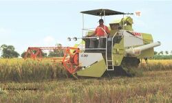 കൊയ്ത്തുയന്ത്രങ്ങളുടെ നിരക്ക് കുറച്ച് പുന:ക്രമീകരിച്ചു