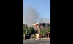 ഗുജറാത്ത് സെക്രട്ടറ്റേറിയേറ്റില്‍ തീപ്പിടുത്തം;   അഴിമതി ഫയലുകള്‍ കത്തിക്കുകയായിരുന്നുവെന്ന് കോണ്‍ഗ്രസ്