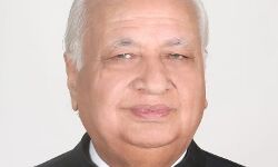 ഗവര്ണറെ ആക്ഷേപിച്ചാല് മന്ത്രിപ്പണി കളയും: ഭീഷണിയുമായി കേരള ഗവര്ണര് ഗവര്ണറെ ആക്ഷേപിച്ചാല് മന്ത്രിപ്പണി കളയും: ഭീഷണിയുമായി കേരള ഗവര്ണര്