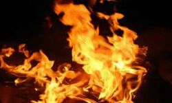 ഭാര്യ പിണങ്ങിപ്പോയതില്‍ ക്ഷുഭിതനായി ഭാര്യയും കുട്ടികളുമുള്‍പ്പെടെ അഞ്ചുപേരെ യുവാവ് ചുട്ടുകൊന്നു