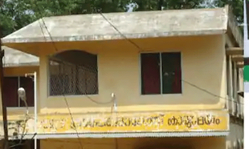 മലമ്പുഴ പഞ്ചായത്തില്‍ ഇടതുഭരണം തുടരും; ബിജെപിയുടെ അവിശ്വാസ പ്രമേയം പരാജയപ്പെട്ടു