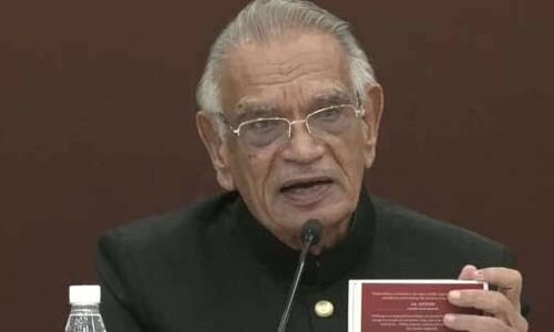 ഭഗവത്ഗീതയിലെ ജിഹാദ് പരാമര്‍ശം: ശിവരാജ് പാട്ടീലിനോട് അകലം പാലിച്ച് കോണ്‍ഗ്രസ് നേതൃത്വം