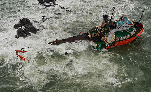 സിട്രാങ് വരുന്നു, ന്യൂനമർദം നാളെ പുലർച്ചെ ചുഴലിക്കാറ്റാകും; ബംഗാളിലും ഒഡീഷയിലും കനത്ത മഴ
