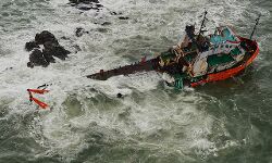 സിട്രാങ് വരുന്നു, ന്യൂനമർദം നാളെ പുലർച്ചെ ചുഴലിക്കാറ്റാകും; ബംഗാളിലും ഒഡീഷയിലും കനത്ത മഴ